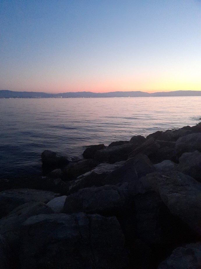 Sahilde oturup dinlenmeyi sever misiniz?