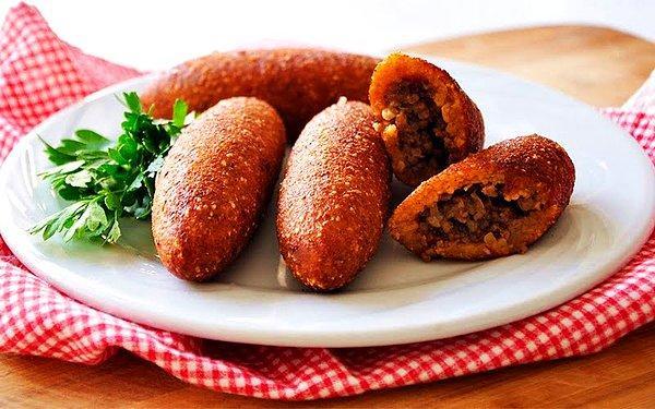 Et yemeklerinden hangisini daha çok seversiniz ??
