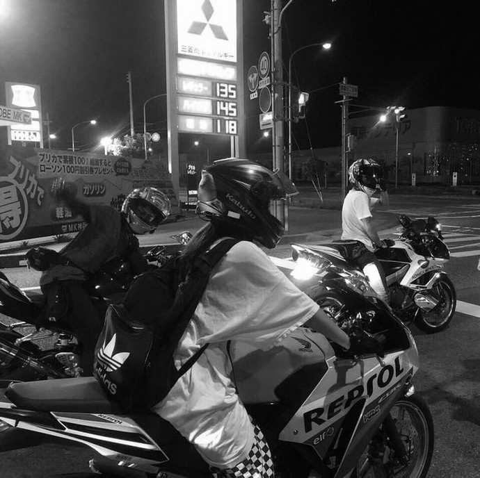 Motosiklet kullanan kadın hakkında ne düşünüyorsunuz?