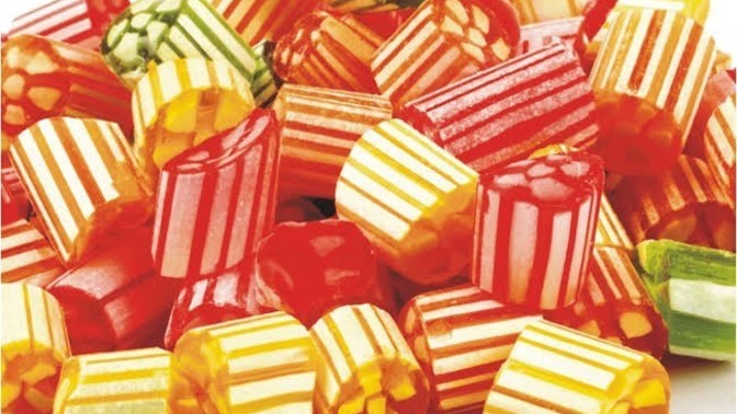 Favoriniz akide şekeri mi, bonbon şeker mi?
