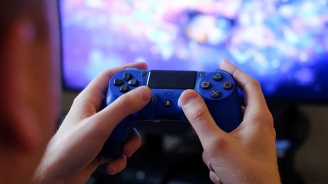 PlayStation oyunlarından en çok hangi oyunu severek oynarsınız?