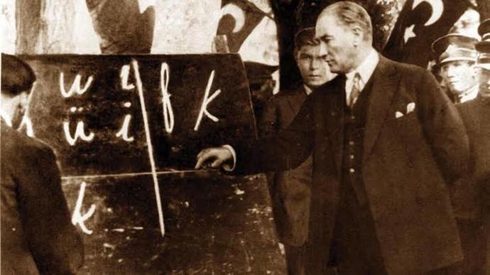 Harf İnkılâbı sizce gerekli ve faydalı mıydı?