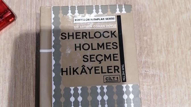 Hiç minyatür kitap okudunuz mu?