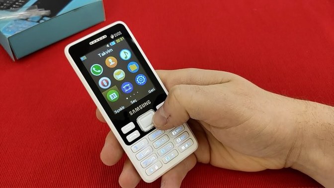 Tuşlu telefon kullansam ayıplanır mıyım?