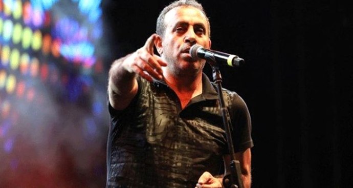 Haluk Levent, davete katılmak için İstanbul yerine Adanaya gitti. Haluk Levent deyince aklınıza ilk hangi şarkı geliyor?