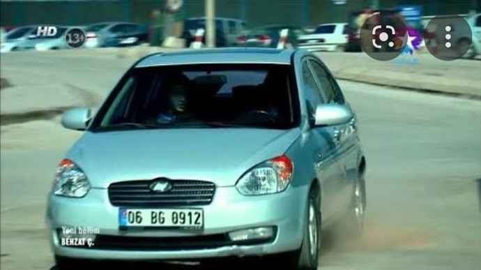 Erkekler mi agresif şekilde araba kullanır, kadınlar mı?