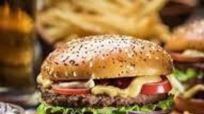 Lahmacun mu hamburger mi?