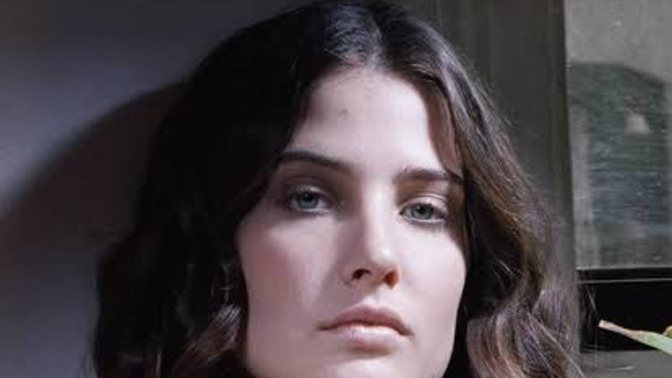 Cobie Smulders çok güzel değil mi?