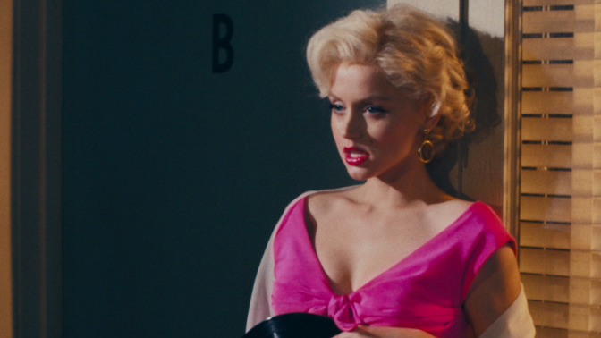Marilyn Monroe'nin hayatını konu alan Blonde filmi Netflix'te yayında! Kimler izleyecek?