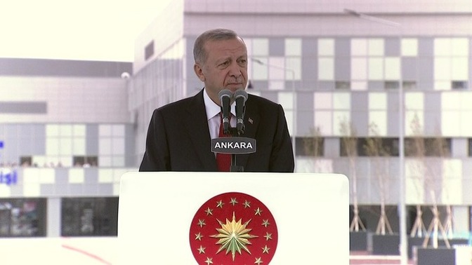 Sarayda yaşayan Erdoğan gençlere aciyormus biliyormusunuz?