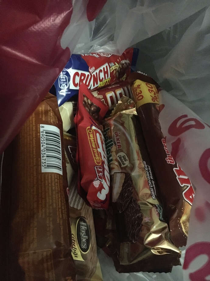 Çikolata ismarliycak var mı 🤤?