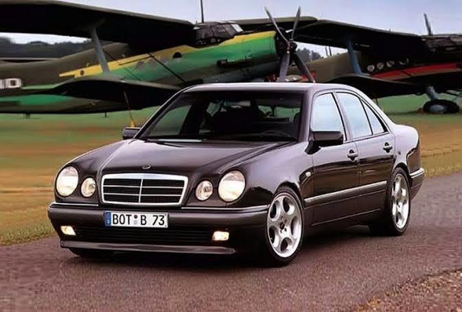 Otomatik sedan araç önerilerinizi alabilir miyim, bütçem 350-400 bin?