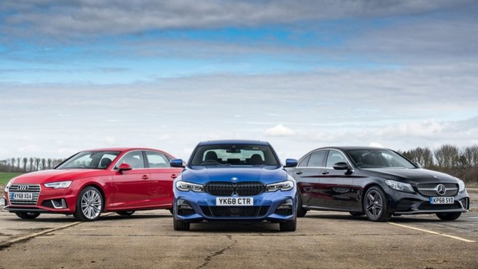 Mercedes C200 mü, Bmw 320i mi, Audi A4 mü?
