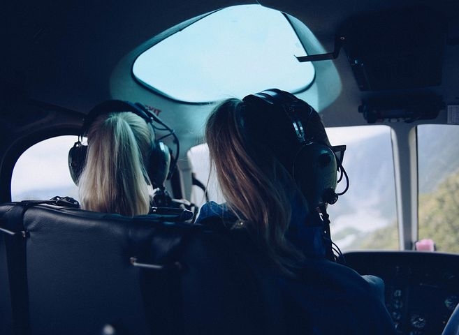 Kadın pilotların 60-100 Bin TL arası maaş aldığı yazıyor kariyer sitelerinde, kadınlar artık yüksek maaşlı işleri mi tercih ediyor?