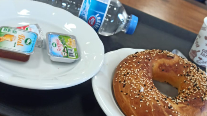 Fix menüye geçilen KYK yurtlarındaki bu kahvaltı, bol proteine ihtiyacı olan gençlere yeter mi?