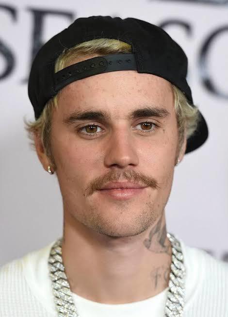 Justin Bieber tipsizleştikten sonra ünü falan kalmadı, tip bu kadar mı önemli sizce?