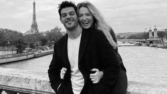Hadise ve Mehmet Dinçerler boşandı. Hadise'nin aşktan yana yüzü gülmeyecek mi :(?