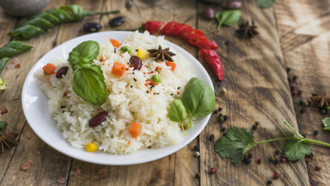 Pirinç pilavı ile en güzel hangi yemek gider?