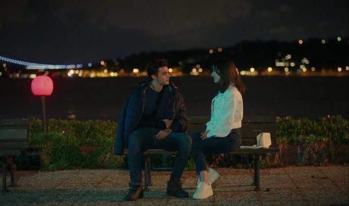İlişki için ilk adımı atmakla, gurur ayaklar altına mı alınmış oluyor?
