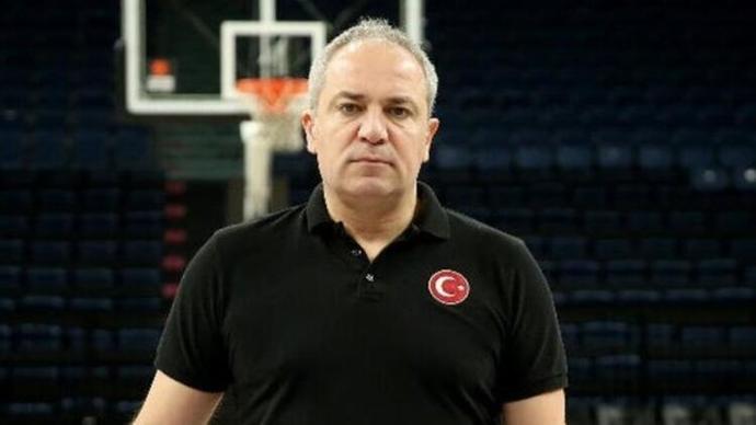 Ekrem Memnun