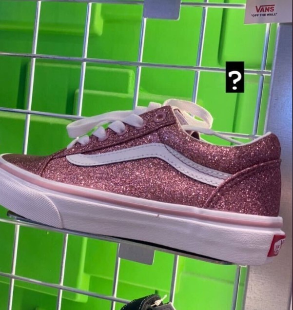 1500 TL verip pembe simli bir ayakkabı almak mantıklı mı?
