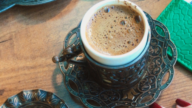 Arkadaş ortamında sohbete en çok yakışan içecek nedir sizce?