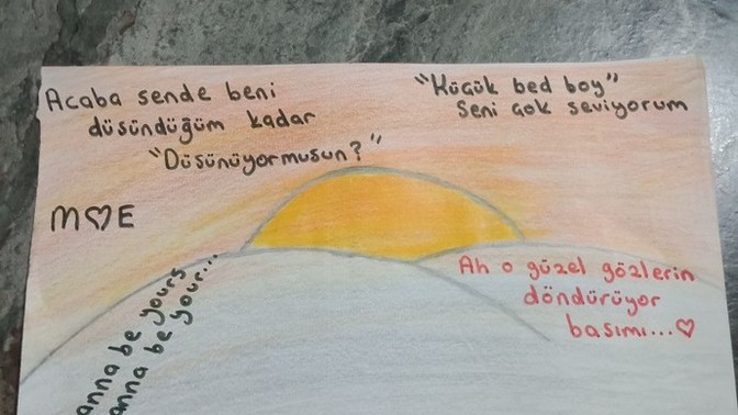 Küçük kardeşimin sevdiği çocuğa yaptığı resime bakın?