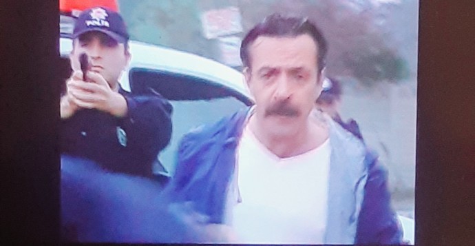 Vaz Geçemediğiniz İzlemekten Asla Sıkılmayacağınız Dizi Veya Film Nedir?