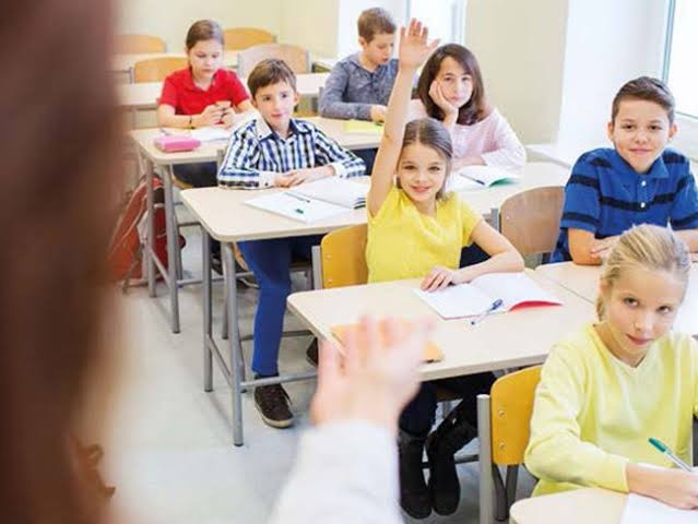 Kscanlar sizce evlilik mi eğitim mi?