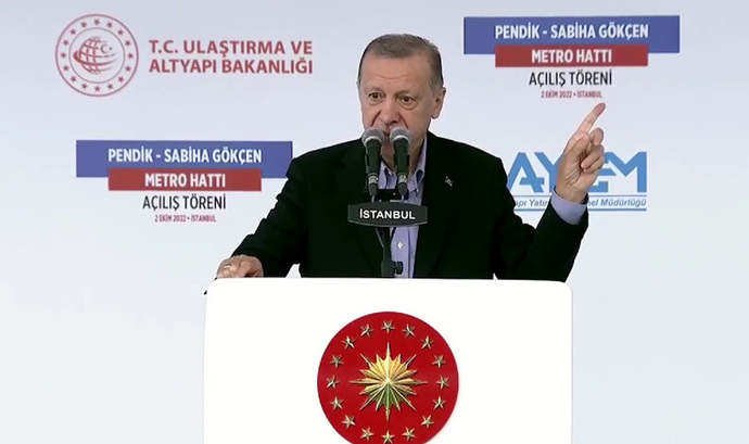 Erdoğan, isim vermeden İmamoğlunu hedef aldı: Birileri bizim yaptığımız raylı sistemleri sahiplenmek istiyor dedi?