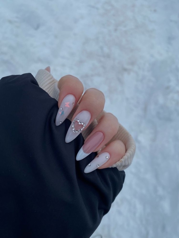 Sizce hangi tırnak modeli daha güzel?