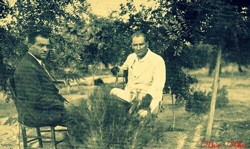 Atatürk ve Recep Zühtü Soyak