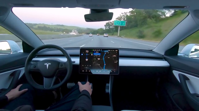 Tesla, tam otonom sürüş özelliğini herkese açıyor! Türkiyede her araçta olsa güvenir miydiniz?