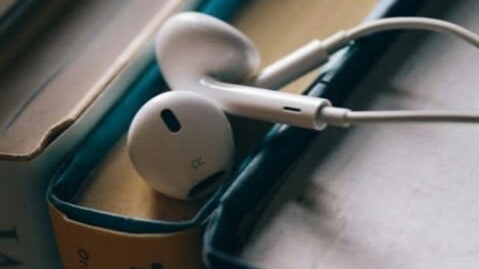 Kitap okurken müzik dinler misiniz?