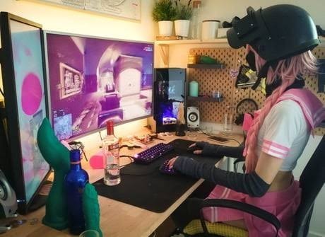 Gamer kızlar oyunculuğu ile mi, dişi olduğu ile mi ön planda olur?