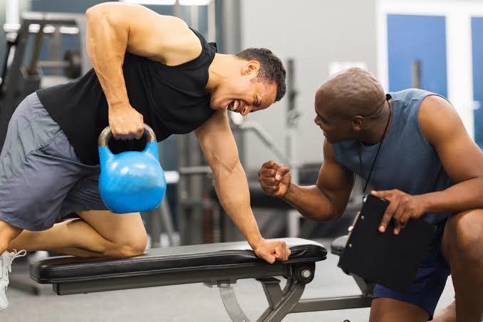 Erkekler kendileri için mi spor yapıyor yoksa kadınlar için mi?
