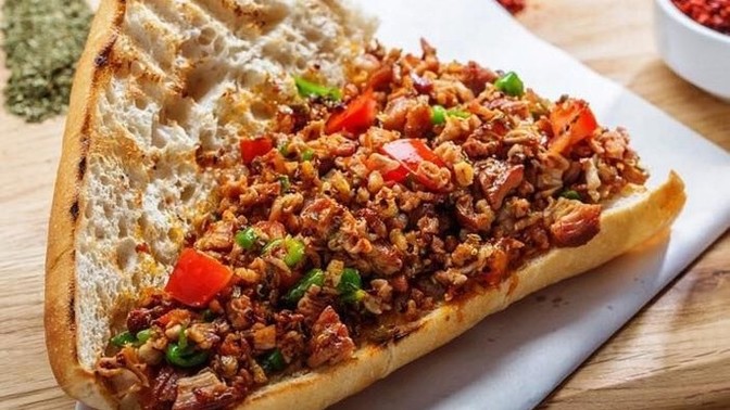Kokoreç seven var mı?