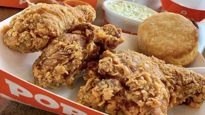 KFC mi yoksa Popeyes mı? Hangisinin tavuğu daha lezzetli?
