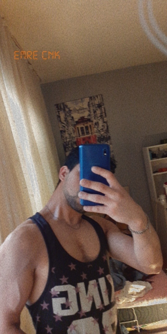 Damarlı biceps mı damarsız biceps mı?
