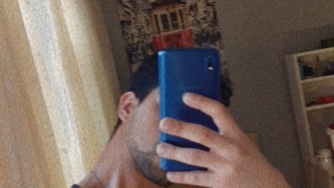 Damarlı biceps mı damarsız biceps mı?