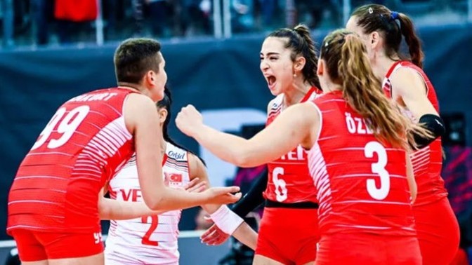 Filenin Sultanları Kanada'yı 3-0 yenmiş! Dünya Şampiyonası'ndaki 7 maçta 6 galibiyet alan kızlara yok mu bir tebrik?