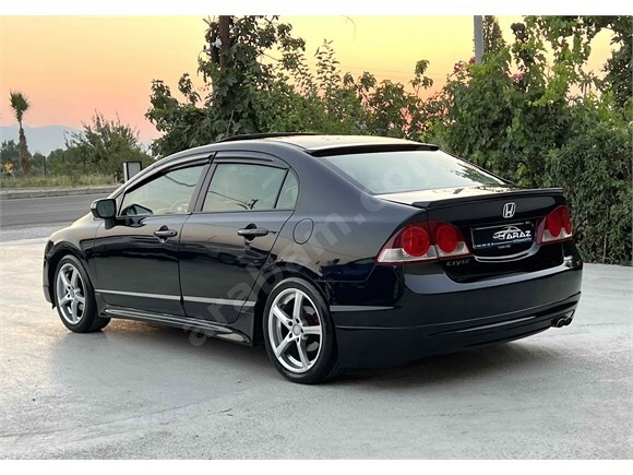 BMW 320D mi tavsiye edersiniz yoksa Honda Civic 1.6 mı?