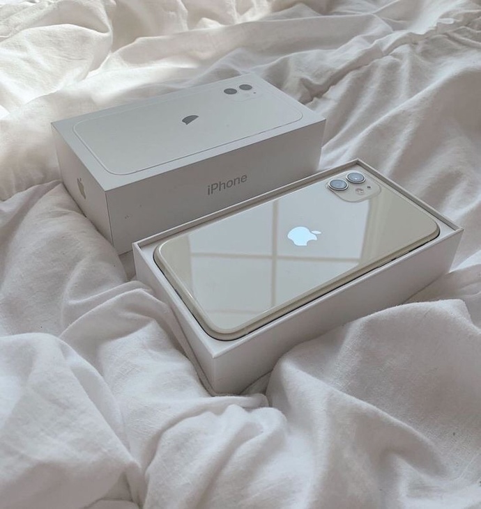 Herkesin çıldırmış gibi bir üst model telefon alma yarışı size de saçma geliyor mu?