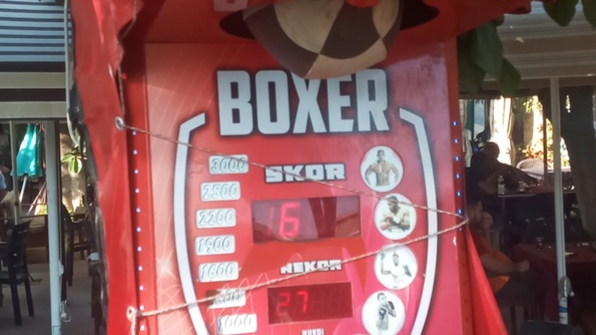 Boks makinesine vurduğunuzda skorunuz en yüksek kaç çıkmıştı?