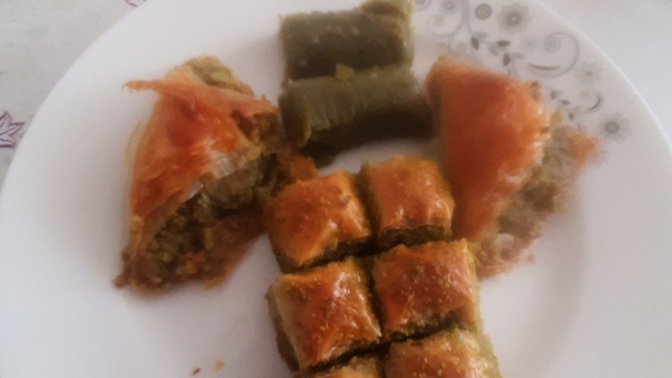 Akşam çayının yanında tatlı mı, tuzlu mu tercih edersiniz?