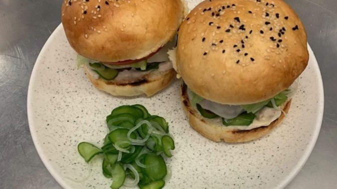 Hamburgerin her türlüsünü sever misiniz?