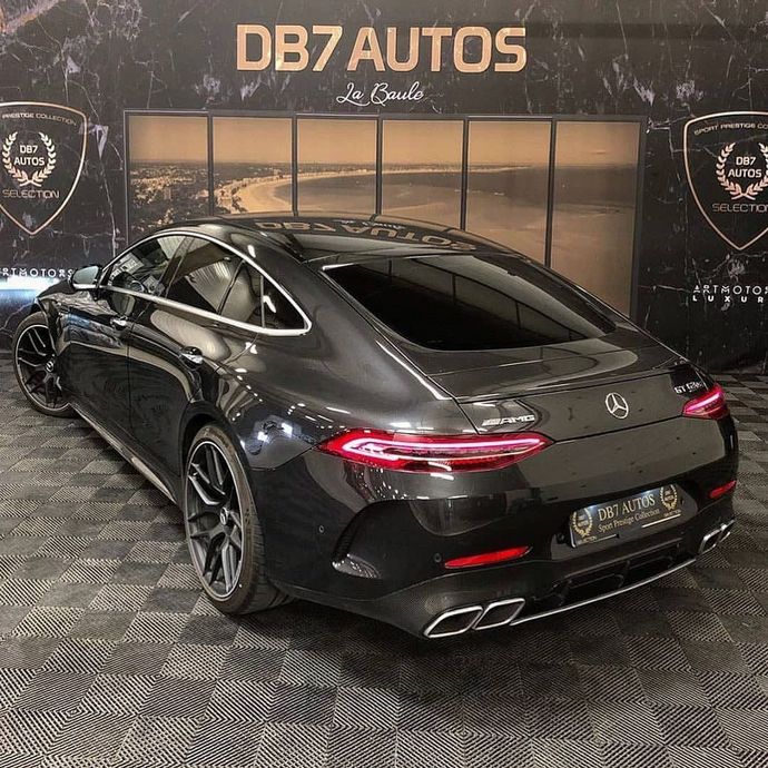 Avrupa'nın en değerli otomobil markası Porsche oldu! Sizin gözünüzde hangi marka değerli?