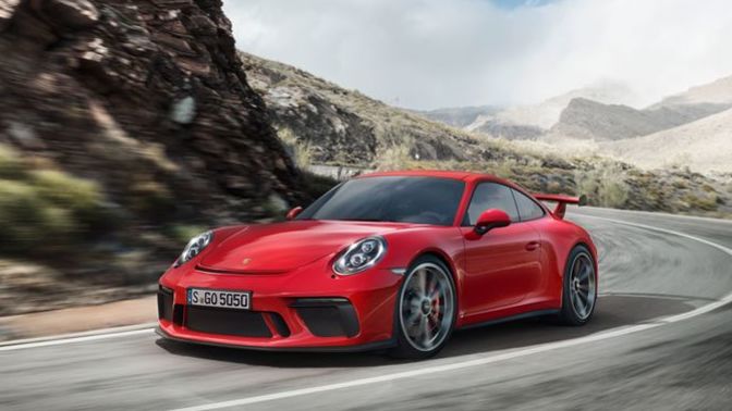 Avrupa'nın en değerli otomobil markası Porsche oldu! Sizin gözünüzde hangi marka değerli?