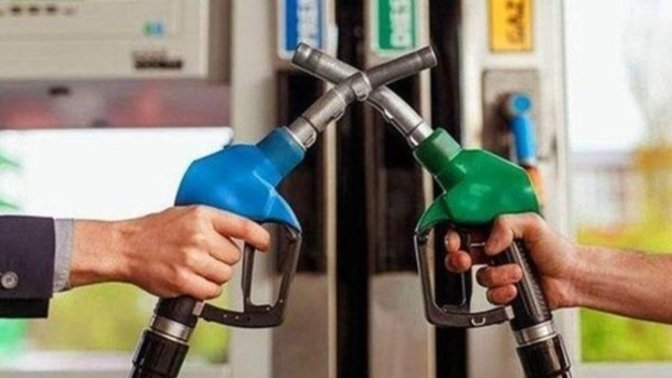 Motorinin fiyatı son 3 günde %17 zamlandı. Arabayla bir yere gitmek artık aşırı lüks olmadı mı?