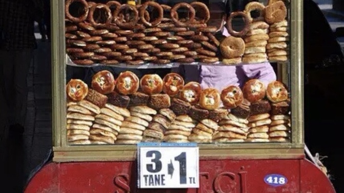 Yolda yürüdüğünüzde canınız çeken yemek hangisi?